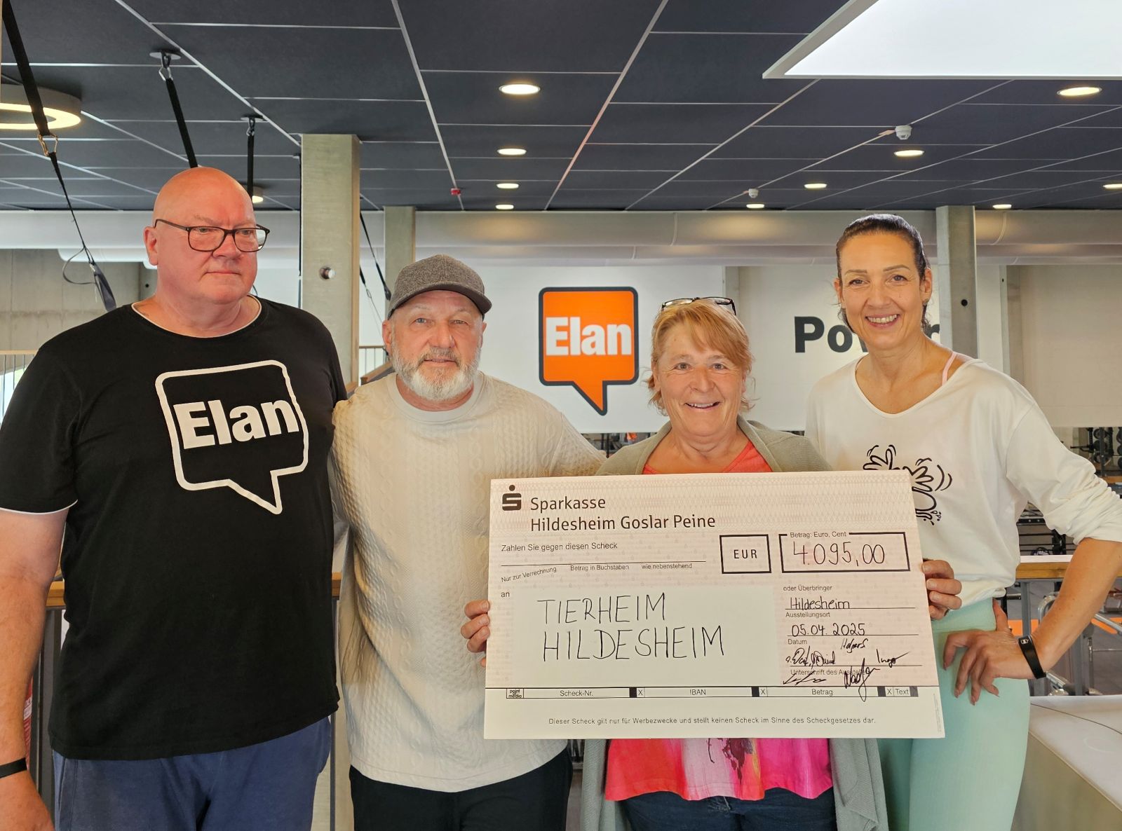 Spende – Charity Cycling im Elan Hildesheim mit großartigem Erfolg